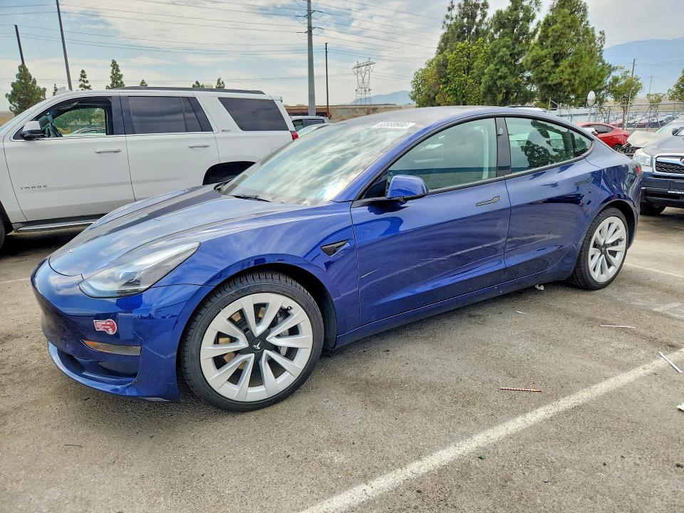 Auction sale of the 2023 Tesla Model 3, vin: 5YJ3E1EA4PF384088, lot number: 60868906