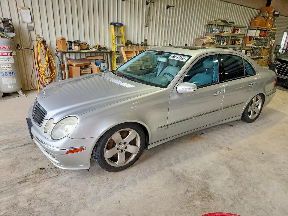 Продажа на аукционе авто 2005 Mercedes-benz E, vin: WDBUF83J25X187046, номер лота: 60597136