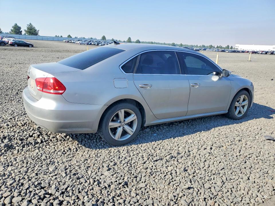 2012 Volkswagen Passat მანქანა იყიდება აუქციონზე, vin: 1VWBP7A37CC099986, აუქციონის ნომერი: 63027946