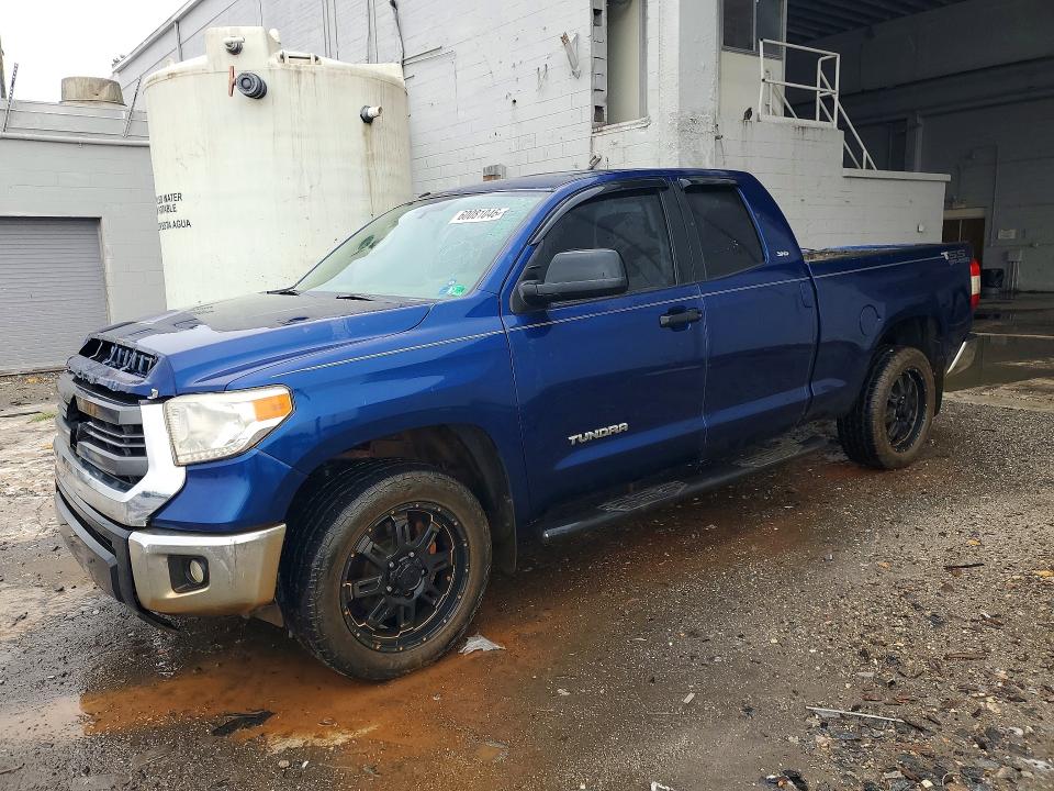 60081046 :رقم المزاد ، 5TFRM5F16FX088626 vin ، 2015 Toyota Tundra مزاد بيع