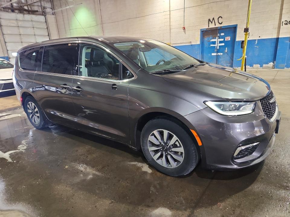 Продаж на аукціоні авто 2023 Chrysler Pacifica, vin: 2C4RC1L72PR540978, номер лоту: 61889416