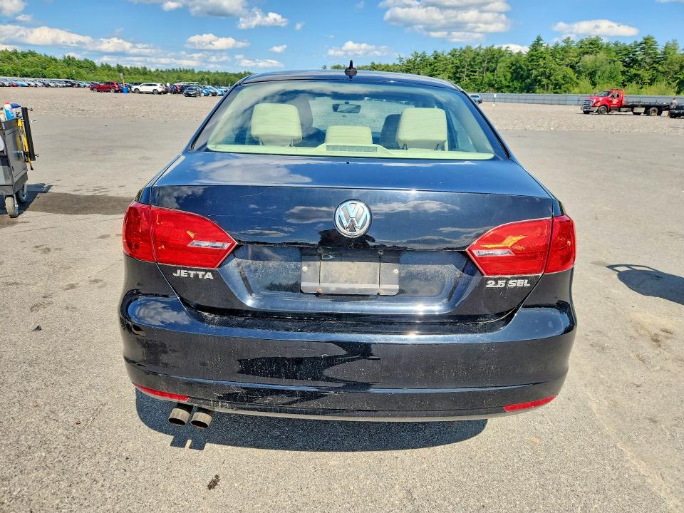 62054296 :رقم المزاد ، 3VWLZ7AJXBM348873 vin ، 2011 Volkswagen Jetta مزاد بيع