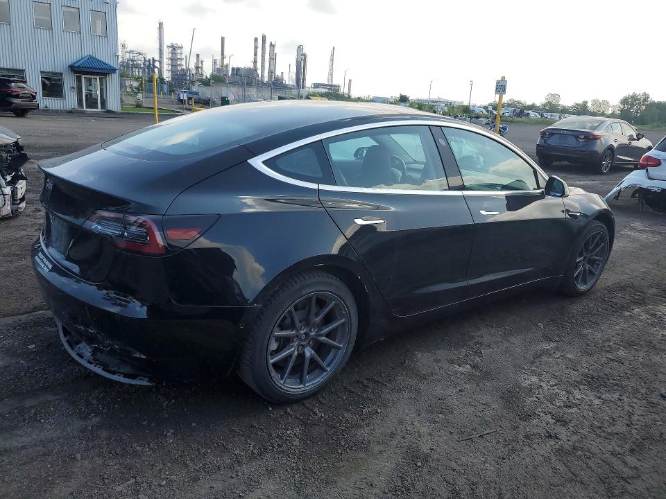 Продажа на аукционе авто 2018 Tesla Model 3, vin: 5YJ3E1EA2JF171468, номер лота: 62699946
