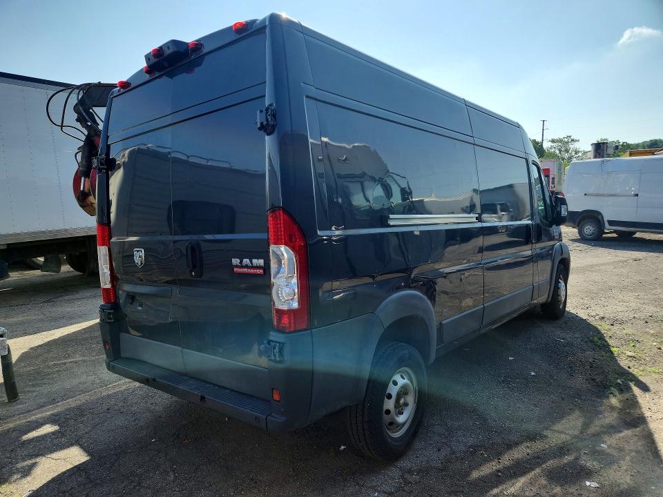 59861576 :رقم المزاد ، 3C6TRVDG4JE116096 vin ، 2018 Ram Promaster 2500 مزاد بيع