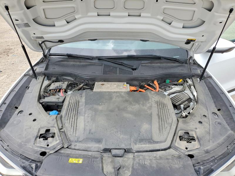 2021 Audi E-tron მანქანა იყიდება აუქციონზე, vin: WA1AAAGE0MB010699, აუქციონის ნომერი: 60850886
