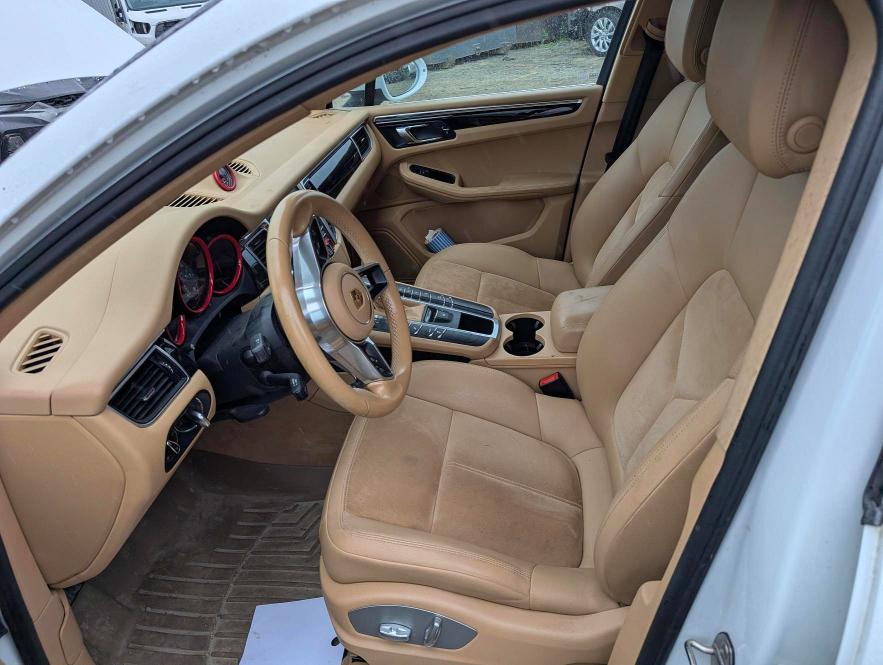 Продажа на аукционе авто 2016 Porsche Macan, vin: WP1AB2A58GLB46870, номер лота: 61042536