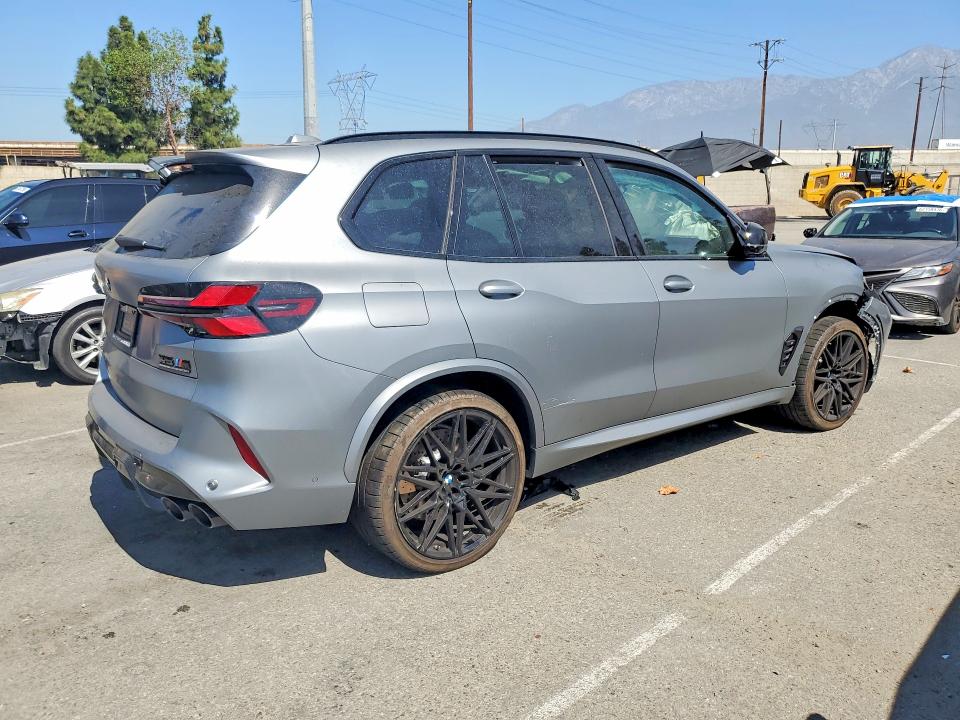 62691276 :رقم المزاد ، 5YM13ET00T9051896 vin ، 2026 Bmw X5 مزاد بيع