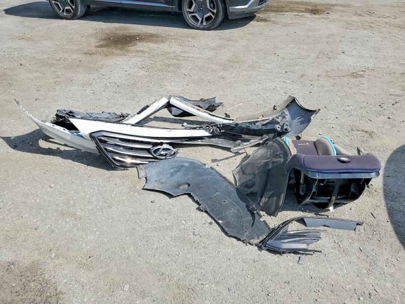 60758446 :رقم المزاد ، 5NPE34AF0FH143033 vin ، 2015 Hyundai Sonata مزاد بيع