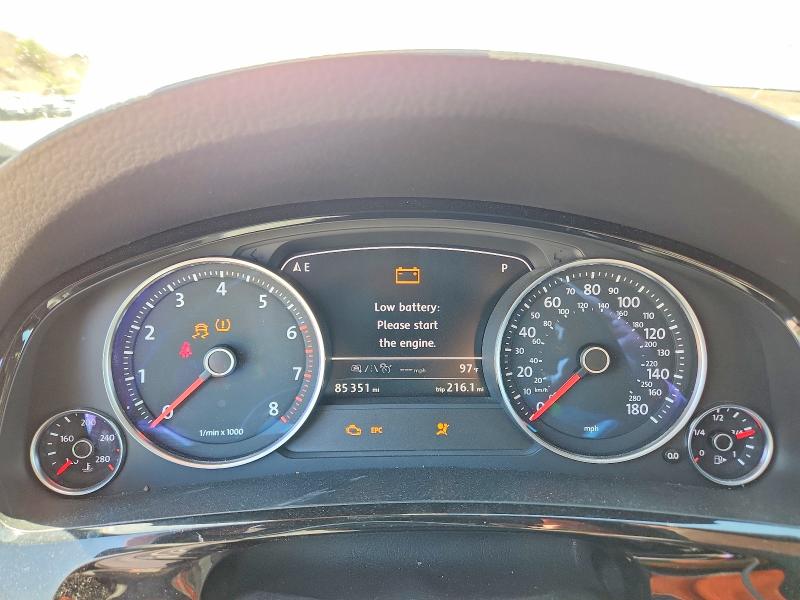 Продаж на аукціоні авто 2017 Volkswagen Touareg, vin: WVGRF7BP5HD004411, номер лоту: 61167136