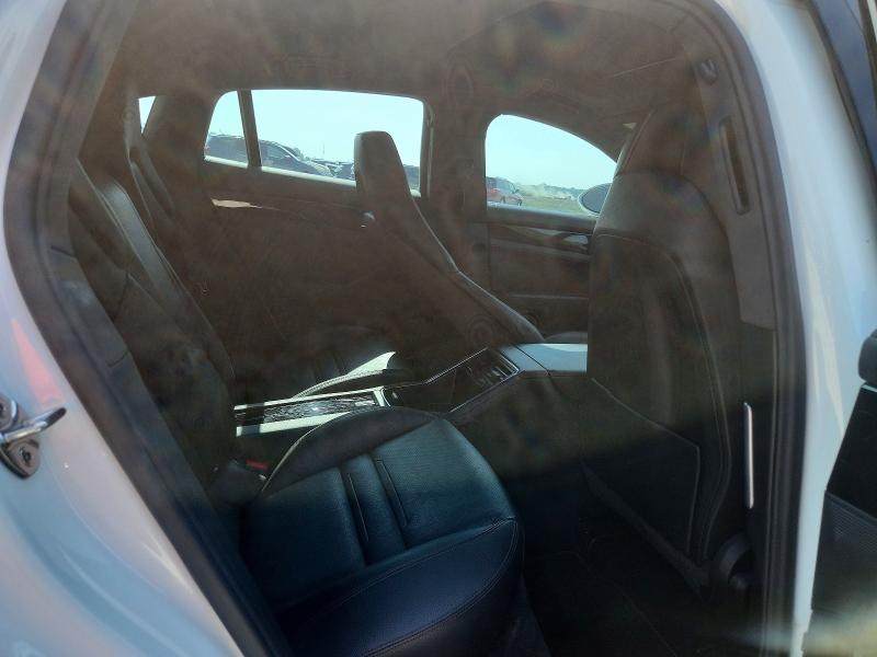 62487476 :رقم المزاد ، WP0AA2A74JL119601 vin ، 2018 Porsche Panamera مزاد بيع