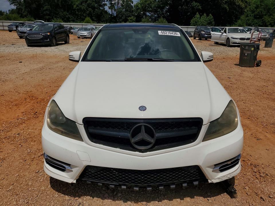 Продаж на аукціоні авто 2013 Mercedes-benz C, vin: WDDGF4HB5DA835141, номер лоту: 60216436