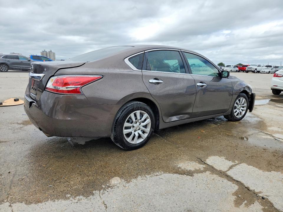Продаж на аукціоні авто 2015 Nissan Altima, vin: 1N4AL3AP9FC416246, номер лоту: 61966966
