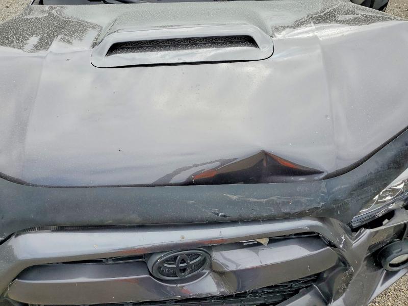 59382106 :رقم المزاد ، JTEBU5JRXH5466245 vin ، 2017 Toyota 4runner مزاد بيع