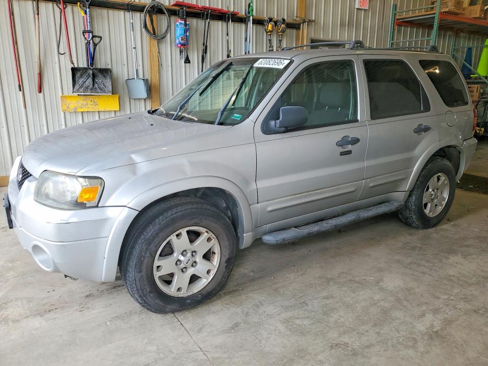 62082696 :رقم المزاد ، 1FMCU03167KA64642 vin ، 2007 Ford Escape مزاد بيع