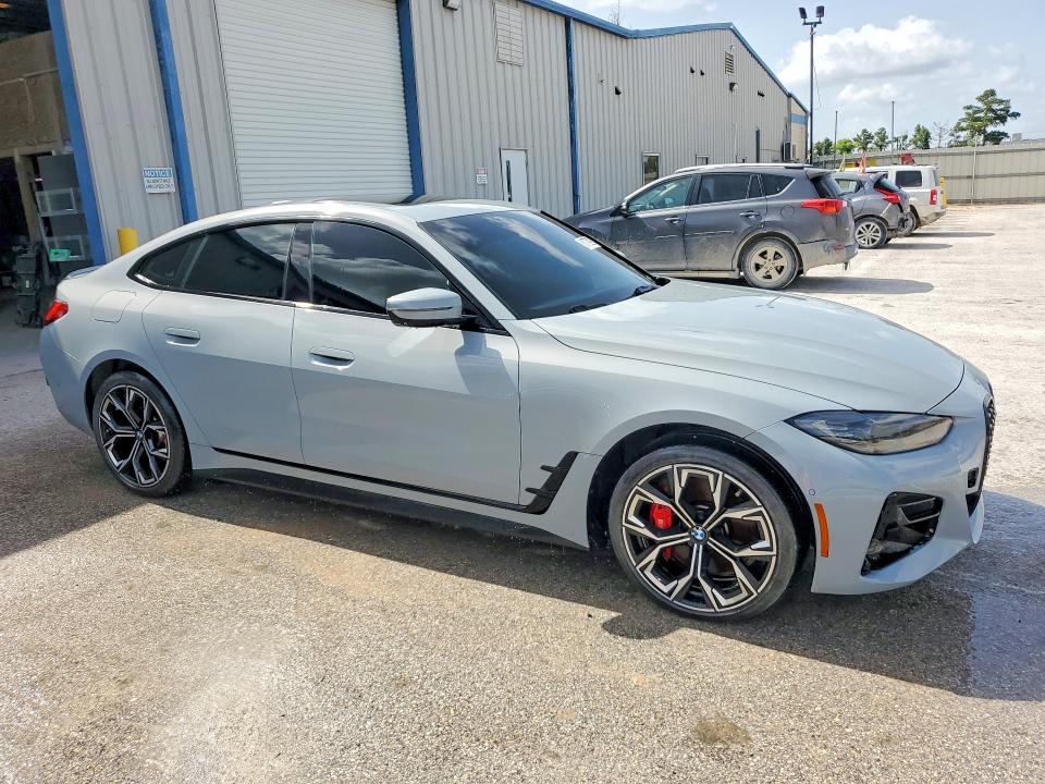 61770986 :رقم المزاد ، WBA63AV04NFM10284 vin ، 2022 Bmw 430i مزاد بيع