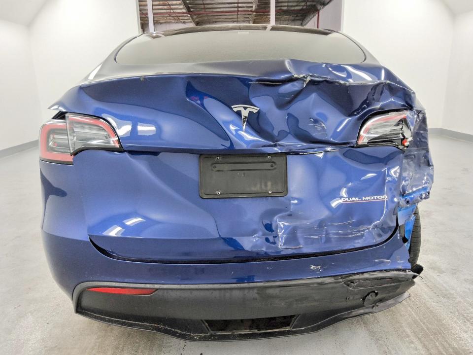 2022 Tesla Model Y მანქანა იყიდება აუქციონზე, vin: 7SAYGDEF6NF389239, აუქციონის ნომერი: 60960586