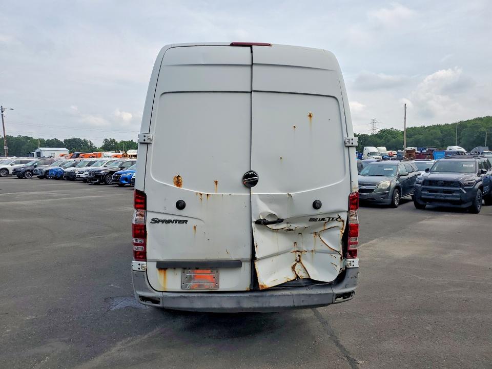 Продаж на аукціоні авто 2011 Freightliner Sprinter, vin: WDYPE8CC9B5516677, номер лоту: 57972466