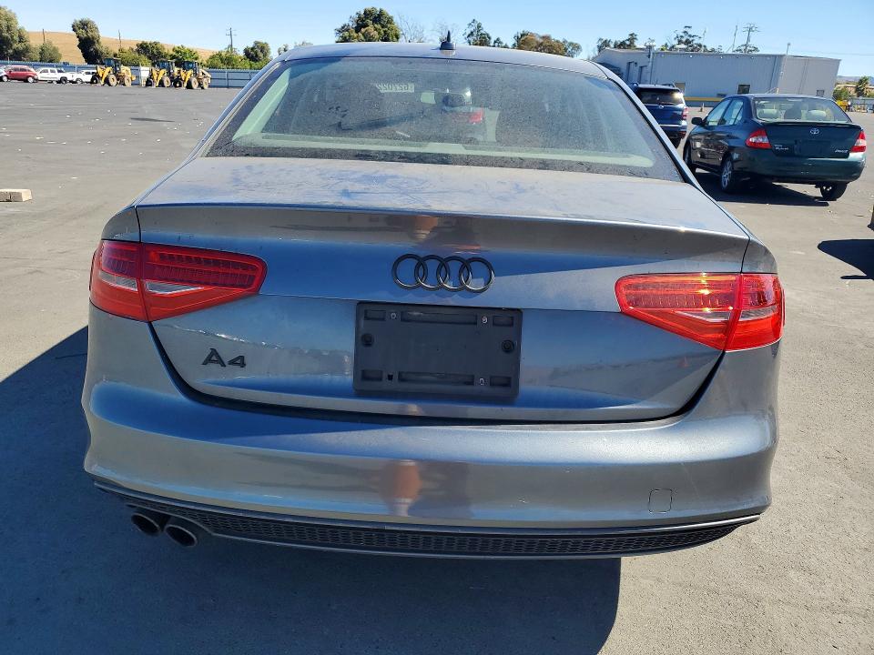 Продажа на аукционе авто 2015 Audi A4, vin: WAUAFAFL1FA075588, номер лота: 62702286