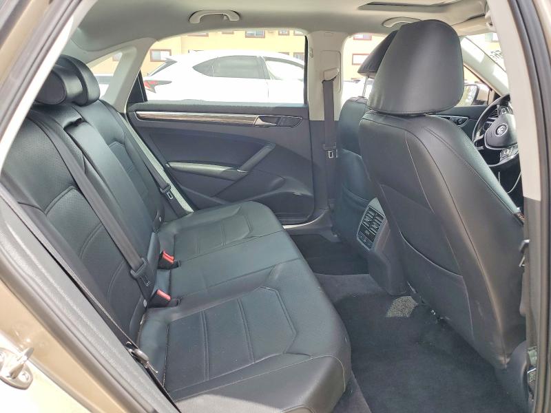 59922156 :رقم المزاد ، 1VWBT7A33GC016796 vin ، 2016 Volkswagen Passat مزاد بيع