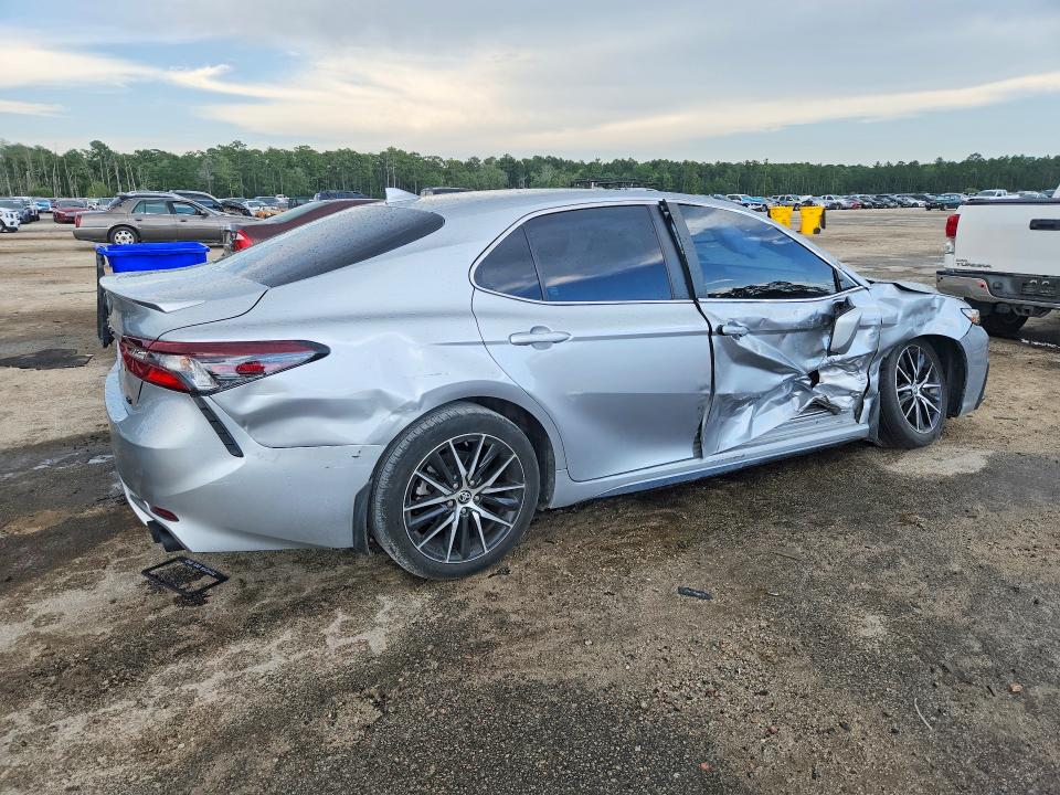 2024 Toyota Camry მანქანა იყიდება აუქციონზე, vin: 4T1G11AK9RU863284, აუქციონის ნომერი: 61936986