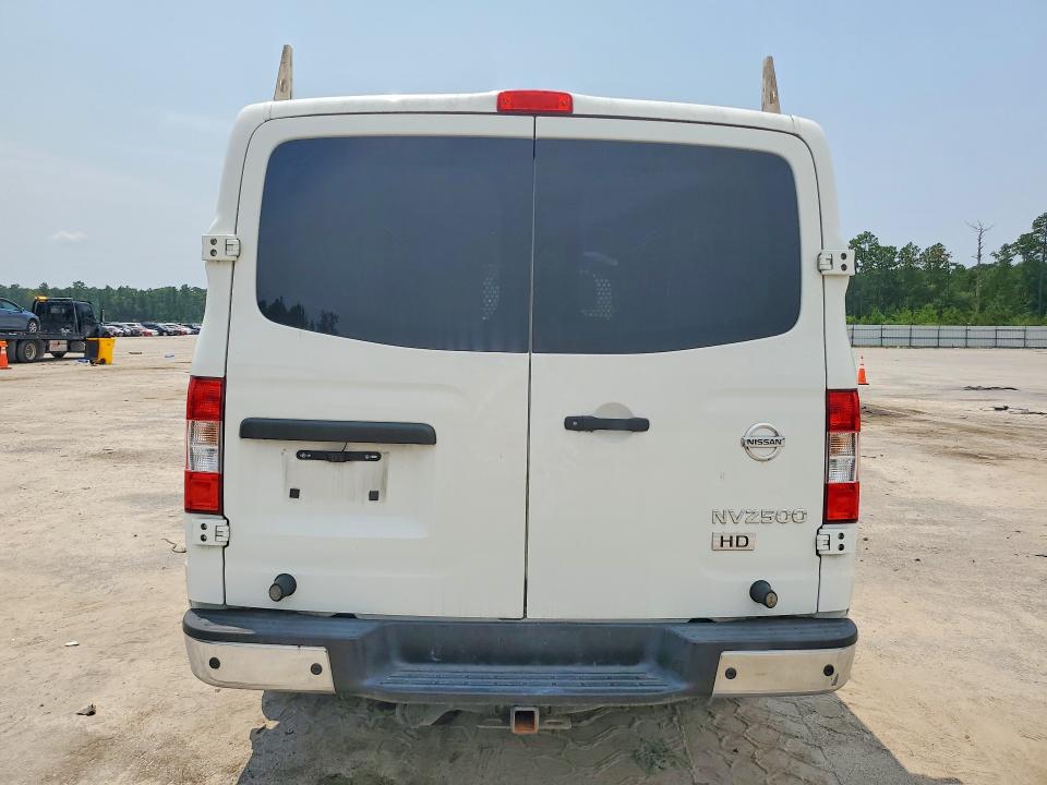 62623726 :رقم المزاد ، 1N6AF0KY2FN801480 vin ، 2015 Nissan Nv مزاد بيع