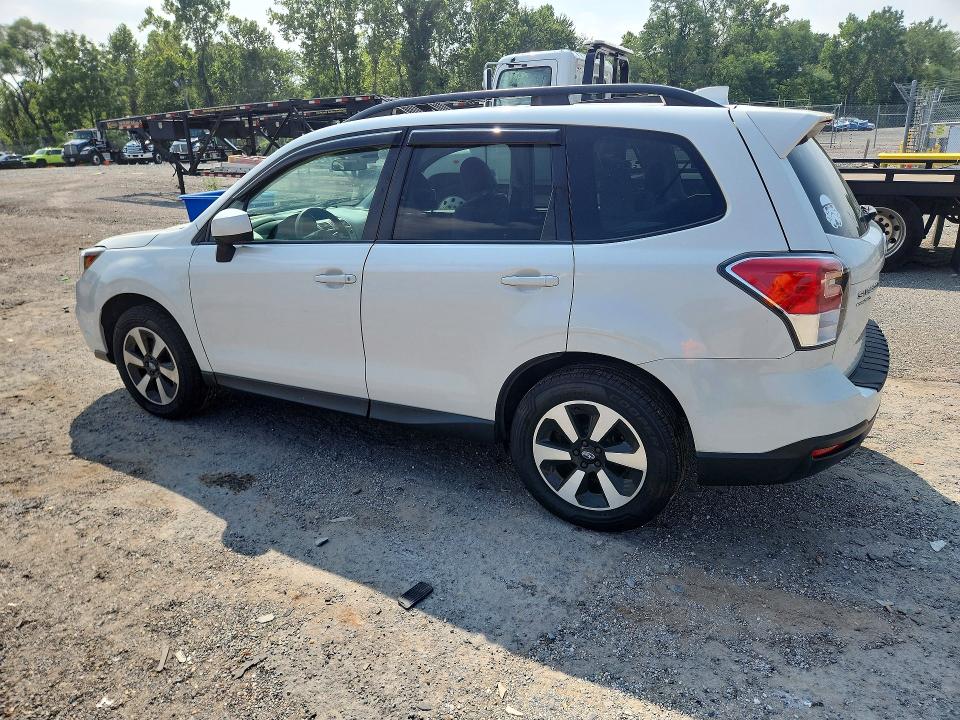 Продажа на аукционе авто 2018 Subaru Forester, vin: JF2SJAEC0JH514773, номер лота: 61286866