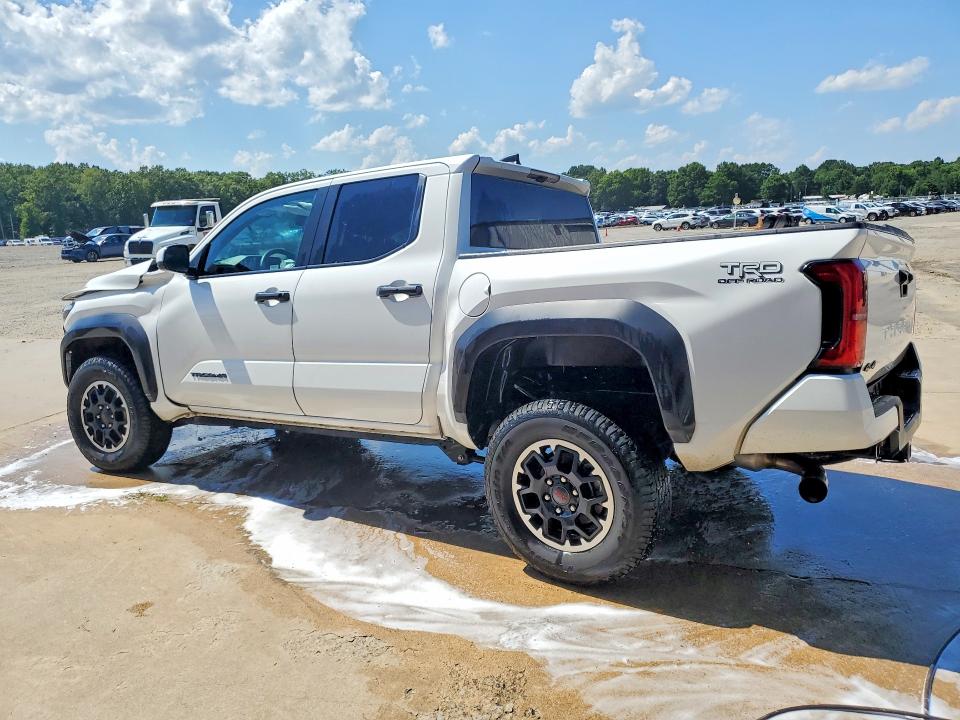 60215806 :رقم المزاد ، 3TMLB5JN0SM134473 vin ، 2025 Toyota Tacoma مزاد بيع