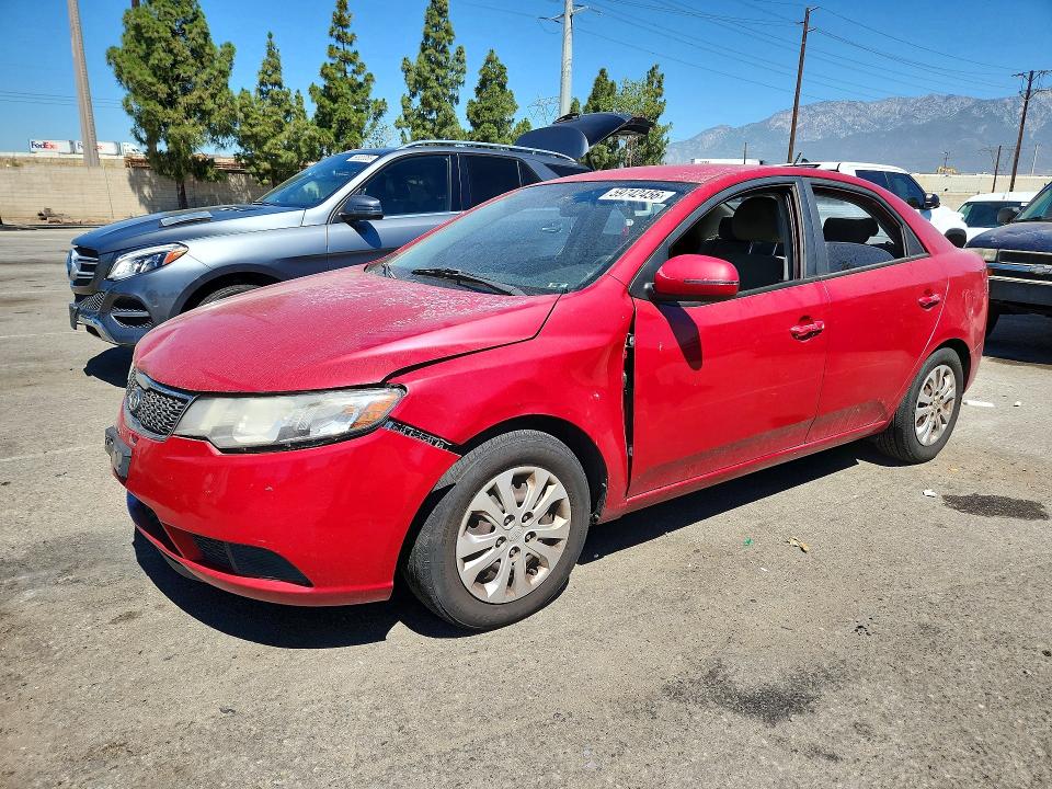2013 Kia Forte მანქანა იყიდება აუქციონზე, vin: KNAFU4A26D5740230, აუქციონის ნომერი: 59742456