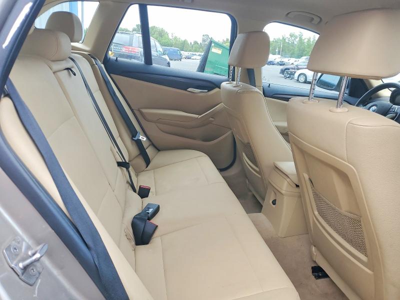 60128946 :رقم المزاد ، WBAVL1C52FVY39702 vin ، 2015 Bmw X1 مزاد بيع
