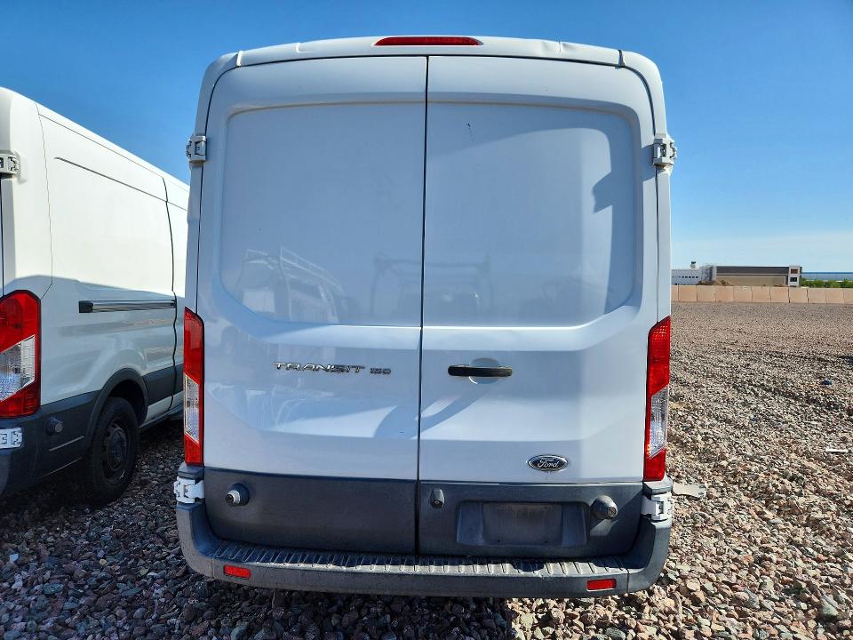 61400556 :رقم المزاد ، 1FTYE2CM3HKA31466 vin ، 2017 Ford Transit مزاد بيع