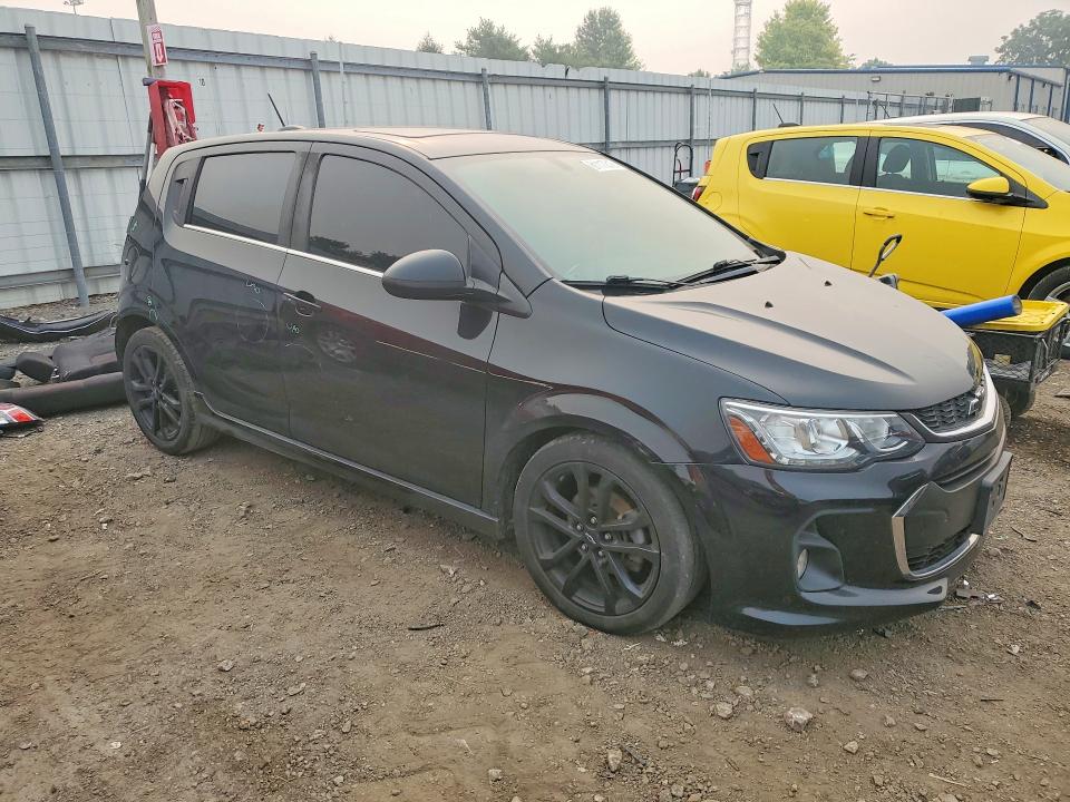 61117316 :رقم المزاد ، 1G1JC6SB2K4121002 vin ، 2019 Chevrolet Sonic مزاد بيع