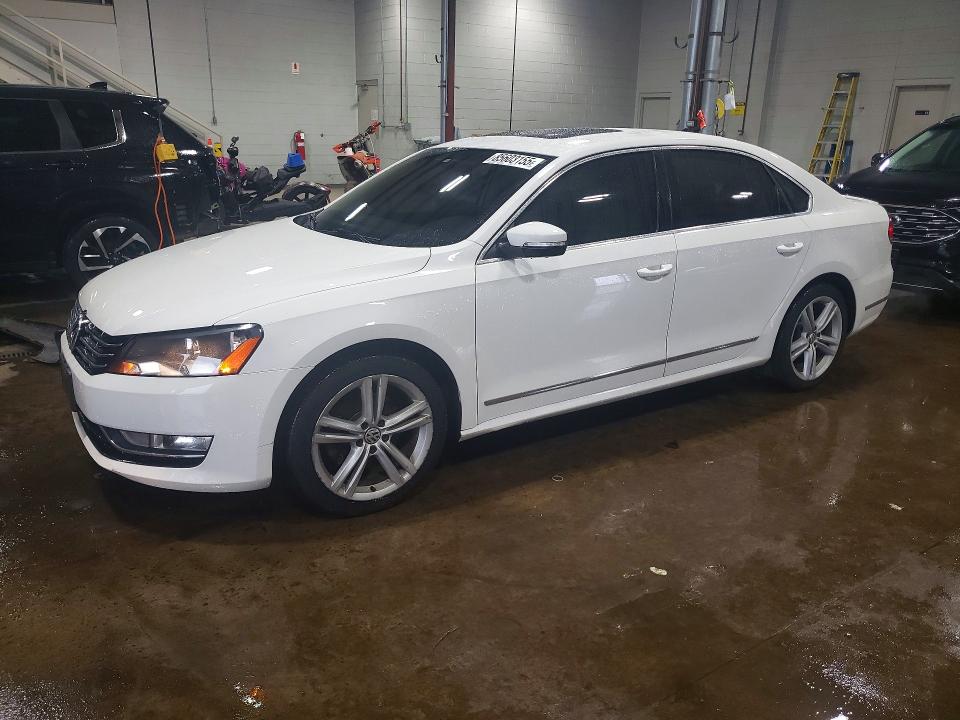 85603155 :رقم المزاد ، 1VWCT7A38EC019825 vin ، 2014 Volkswagen Passat مزاد بيع