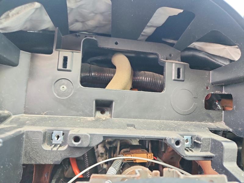 61784956 :رقم المزاد ، 3N1CE2CP6FL366370 vin ، 2015 Nissan Versa Note مزاد بيع