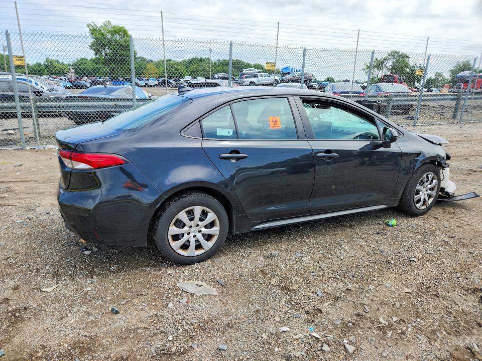 60193516 :رقم المزاد ، 5YFEPMAE9MP220557 vin ، 2021 Toyota Corolla مزاد بيع
