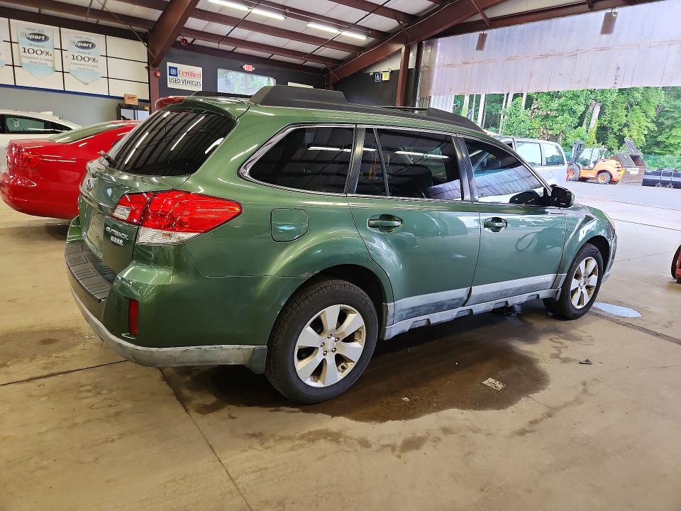 2010 Subaru Outback მანქანა იყიდება აუქციონზე, vin: 4S4BRBGC2A3377760, აუქციონის ნომერი: 63490336