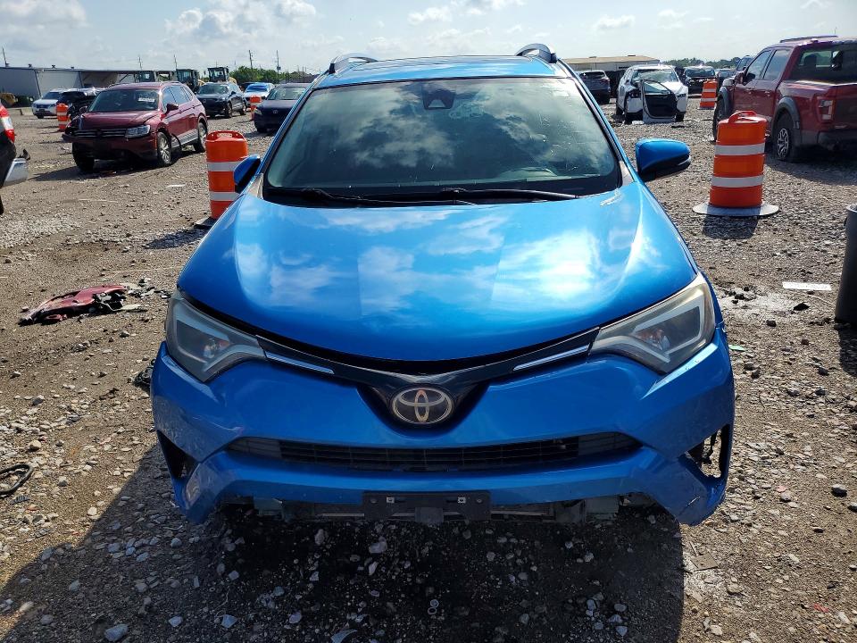 Продаж на аукціоні авто 2018 Toyota Rav4, vin: JTMYFREV7JD130393, номер лоту: 59333246