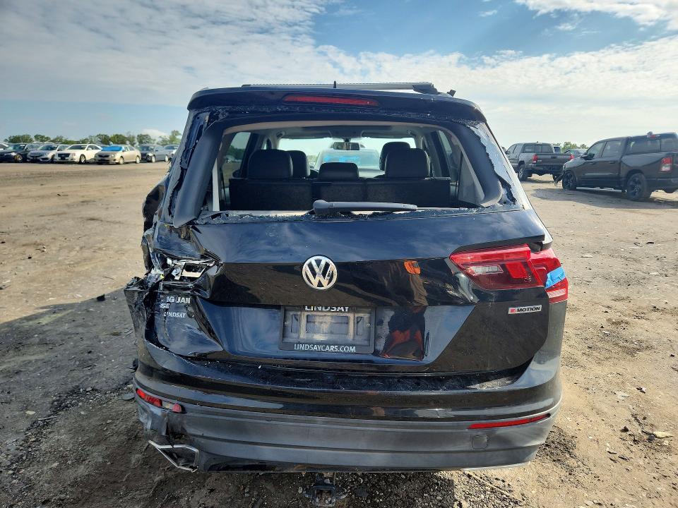 60936946 :رقم المزاد ، 3VV2B7AX4KM016761 vin ، 2019 Volkswagen Tiguan مزاد بيع