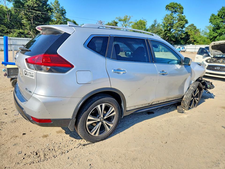 2017 Nissan Rogue მანქანა იყიდება აუქციონზე, vin: JN8AT2MV0HW279590, აუქციონის ნომერი: 61078706