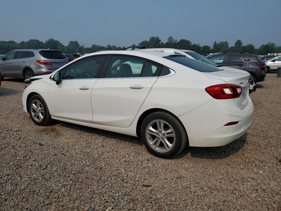 60653856 :رقم المزاد ، 1G1BE5SM0J7184560 vin ، 2018 Chevrolet Cruze مزاد بيع