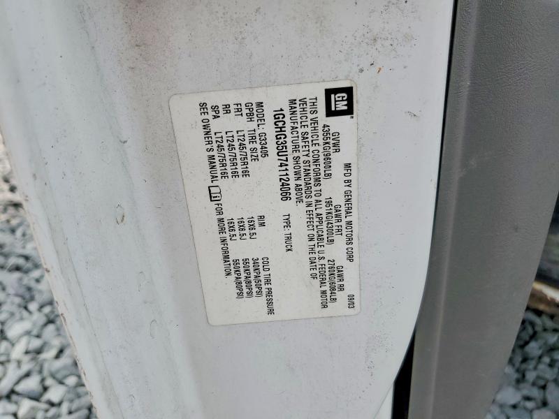 61746426 :رقم المزاد ، 1GCHG35U741124066 vin ، 2004 Chevrolet Express G3500 مزاد بيع
