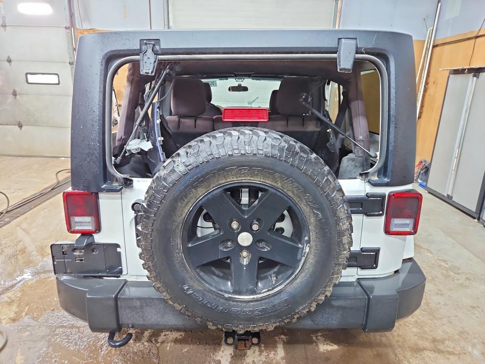 2015 Jeep Wrangler Unlimited მანქანა იყიდება აუქციონზე, vin: 1C4BJWDGXFL609071, აუქციონის ნომერი: 60801866