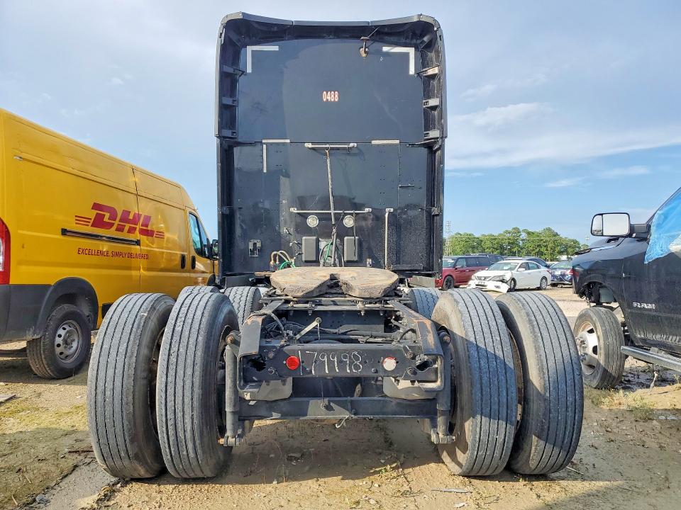 58691146 :رقم المزاد ، 1XKYDP9X6JJ179998 vin ، 2018 Kenworth Construction مزاد بيع