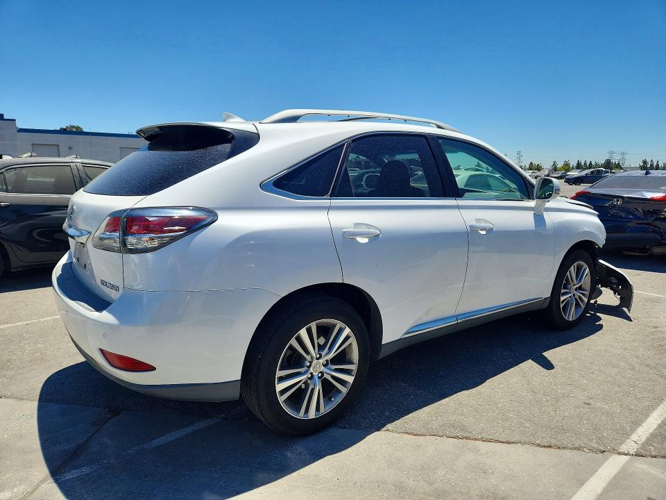 60440816 :رقم المزاد ، 2T2ZK1BA7FC175790 vin ، 2015 Lexus Rx مزاد بيع