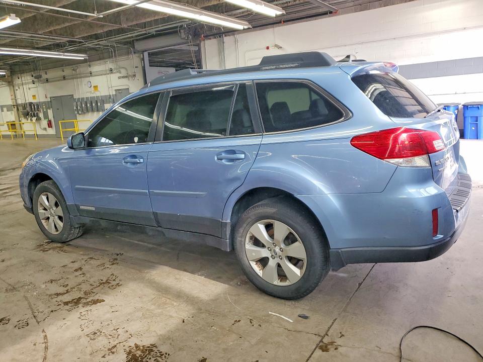 61743086 :رقم المزاد ، 4S4BRBKC2C3231174 vin ، 2012 Subaru Outback مزاد بيع