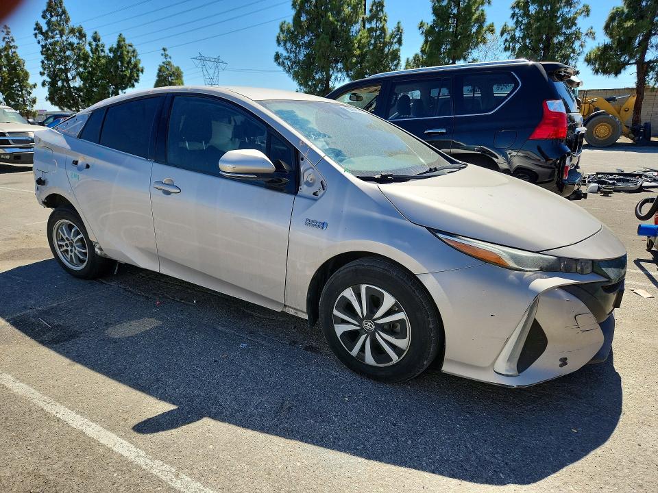 Продаж на аукціоні авто 2019 Toyota Prius Prime, vin: JTDKARFPXK3119545, номер лоту: 59884136