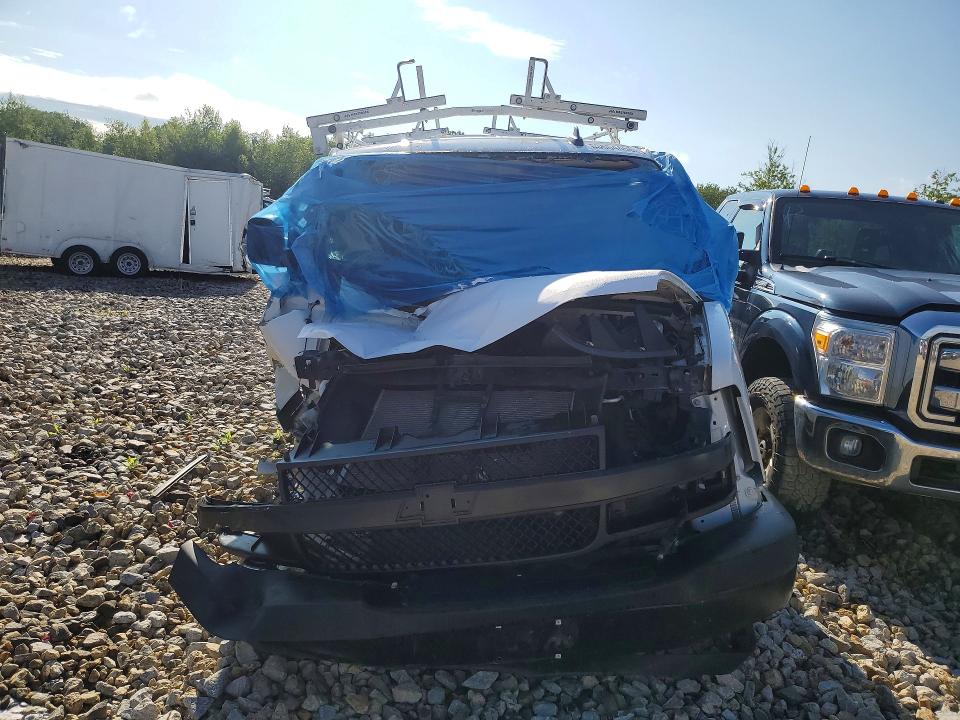 63564456 :رقم المزاد ، 1GCWGAFG1L1277061 vin ، 2020 Chevrolet Express G2500 مزاد بيع