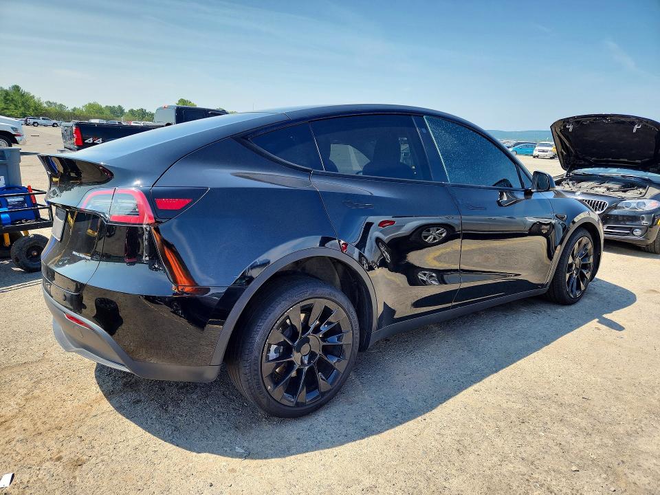 60387616 :رقم المزاد ، 7SAYGDEE4PA029393 vin ، 2023 Tesla Model Y مزاد بيع