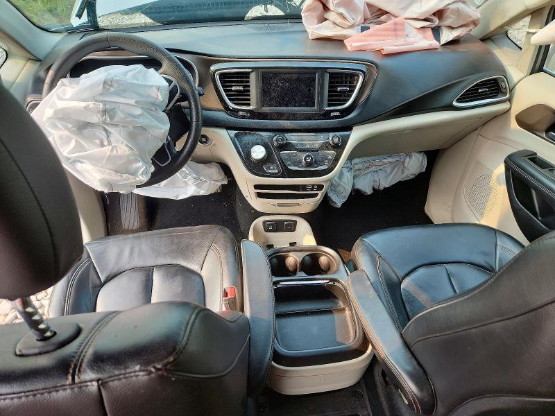61135906 :رقم المزاد ، 2C4RC1DG3LR176823 vin ، 2020 Chrysler Voyager مزاد بيع