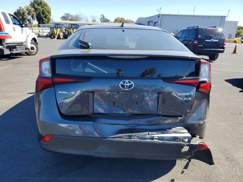 61544956 :رقم المزاد ، JTDKARFU3K3102687 vin ، 2019 Toyota Prius مزاد بيع