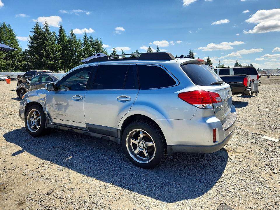 62679646 :رقم المزاد ، 4S4BRBKC2D3219463 vin ، 2013 Subaru Outback مزاد بيع